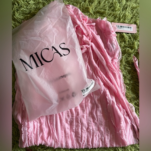 Micas - Sheer Ruffle Texture Halter Backless Maxi Dress - Picture 2 of 6